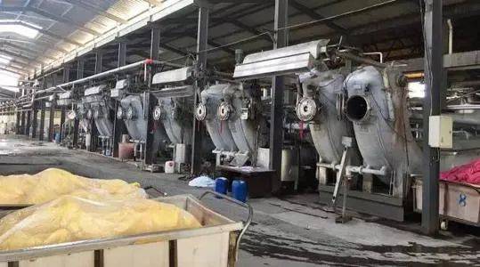 鄰鎮一工廠突發通知 最多只能撐一個月,所有工人自謀出路